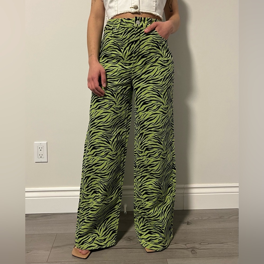 Brand New Twik Corduroy Green Zebra Print Wide-Leg Pants Size 25